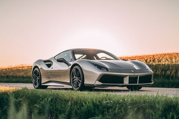 Ferrari_488_000