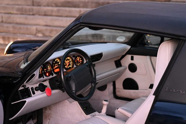 porsche_964_C4_011