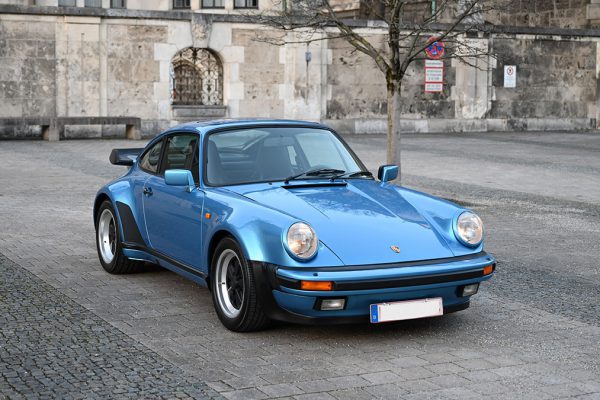 porsche_turbo_minervablau_003